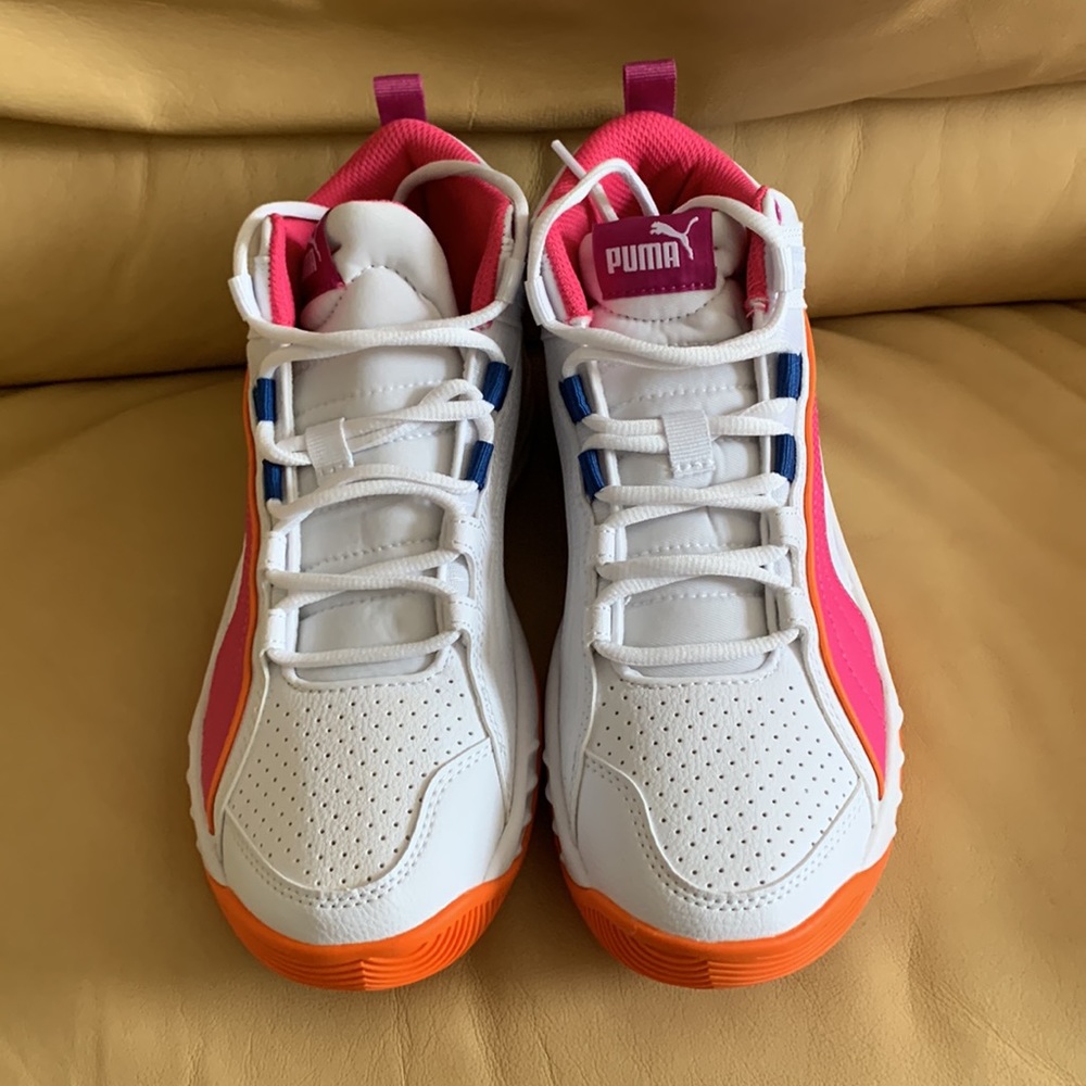 NWOT- Puma Rebound Future Evo Jr